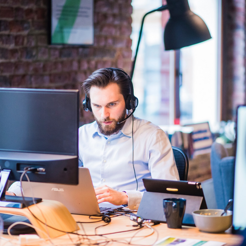 Our Hearing Aid Customer Service is 100% US Based | RxEars®
